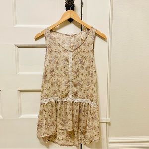 Womens Shear floral high-low top